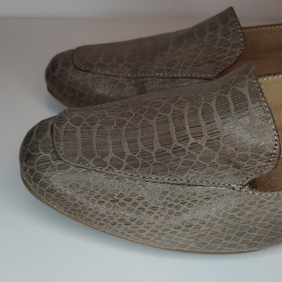 Snake print loafers - Picture 3 of 15